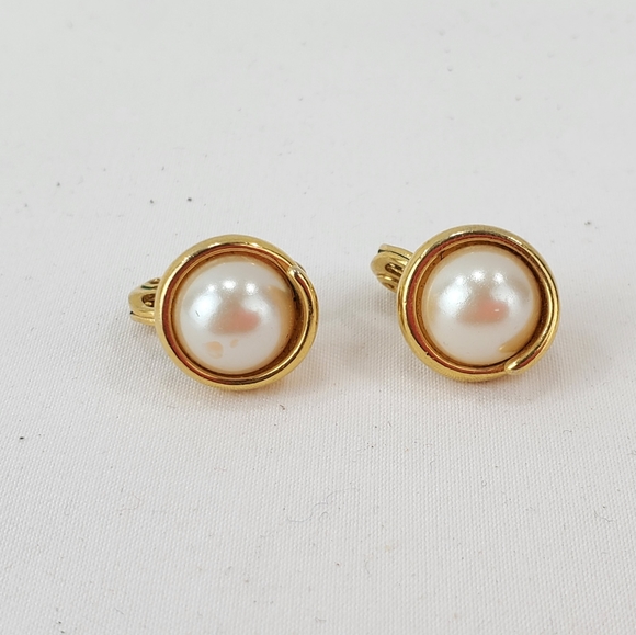 Vintage Gold Tone Faux Pearl Monet Clip Earrings - Picture 2 of 9